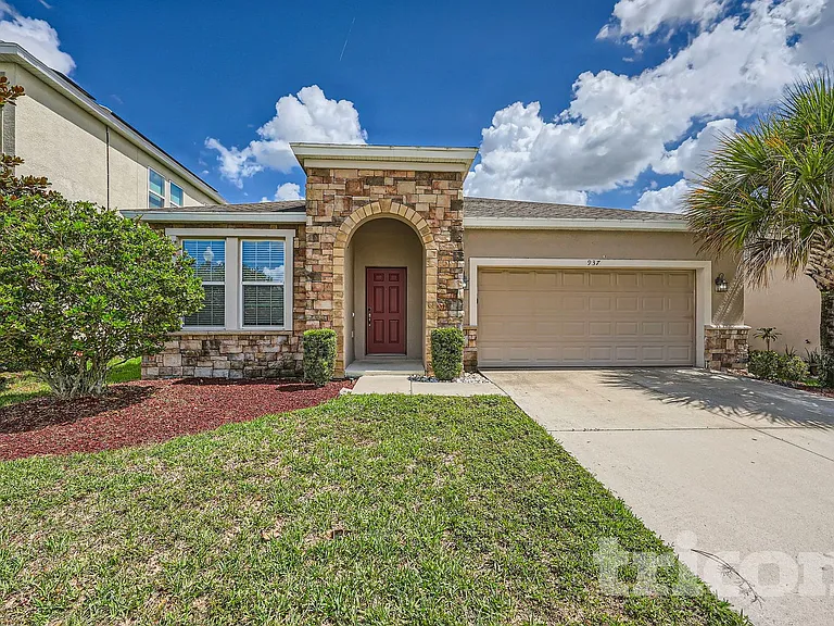 937 Hilltop Park Ct — Photo 2