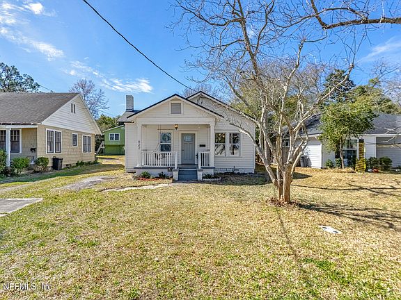 2nd image of 822 TALBOT Avenue