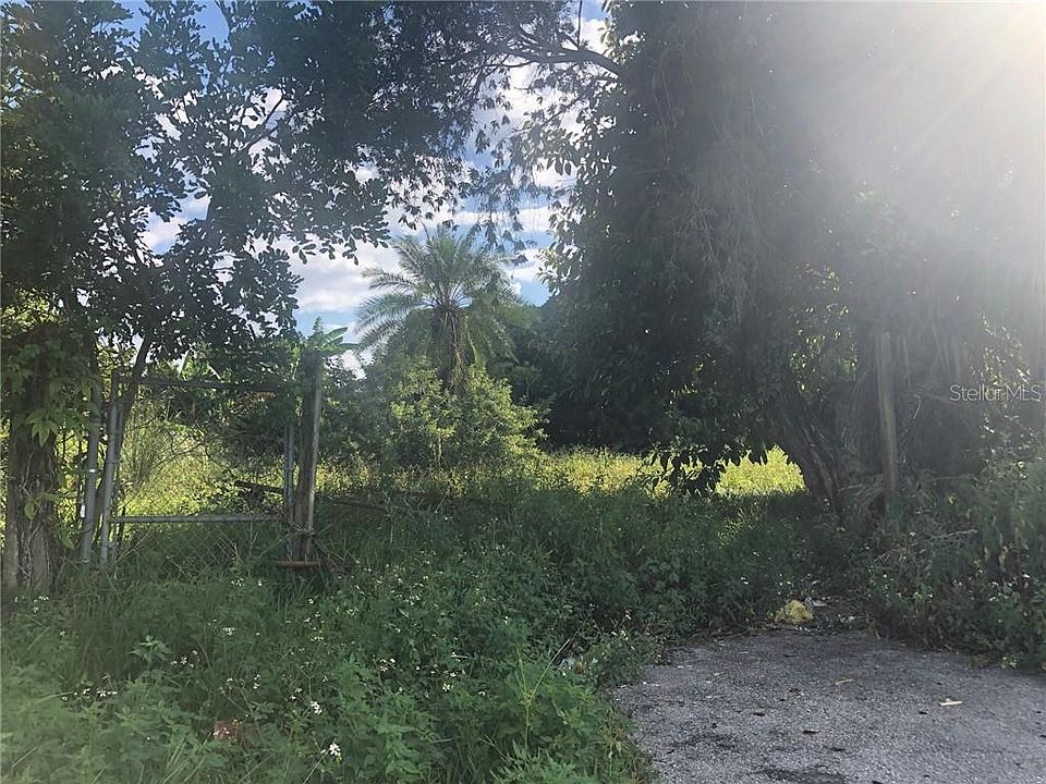 2nd image of 7120 Bayshore Rd