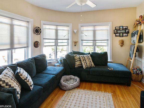 2nd image of 504 Wisconsin Ave #2