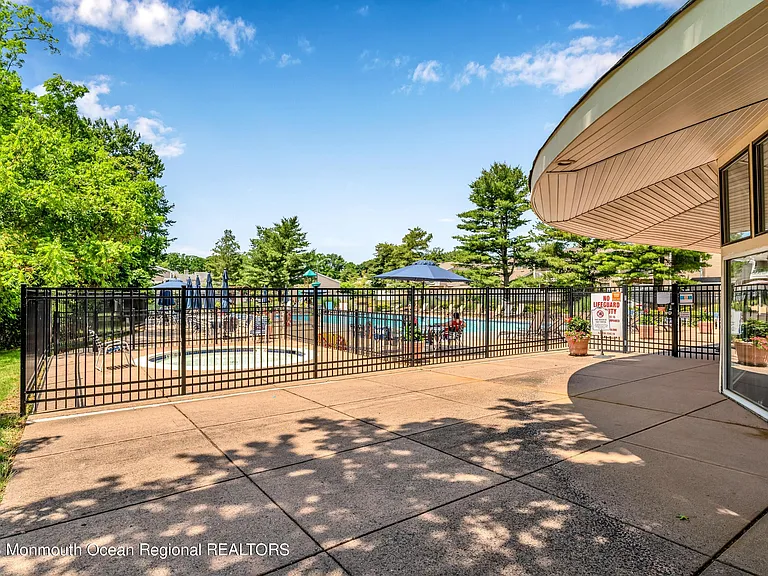 21 Dawn Ct — Photo 23
