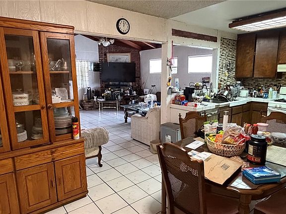 4th image of 10333 Gold Coast Ct