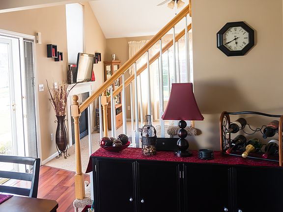 5th image of 5424 Longview Ct Unit 2