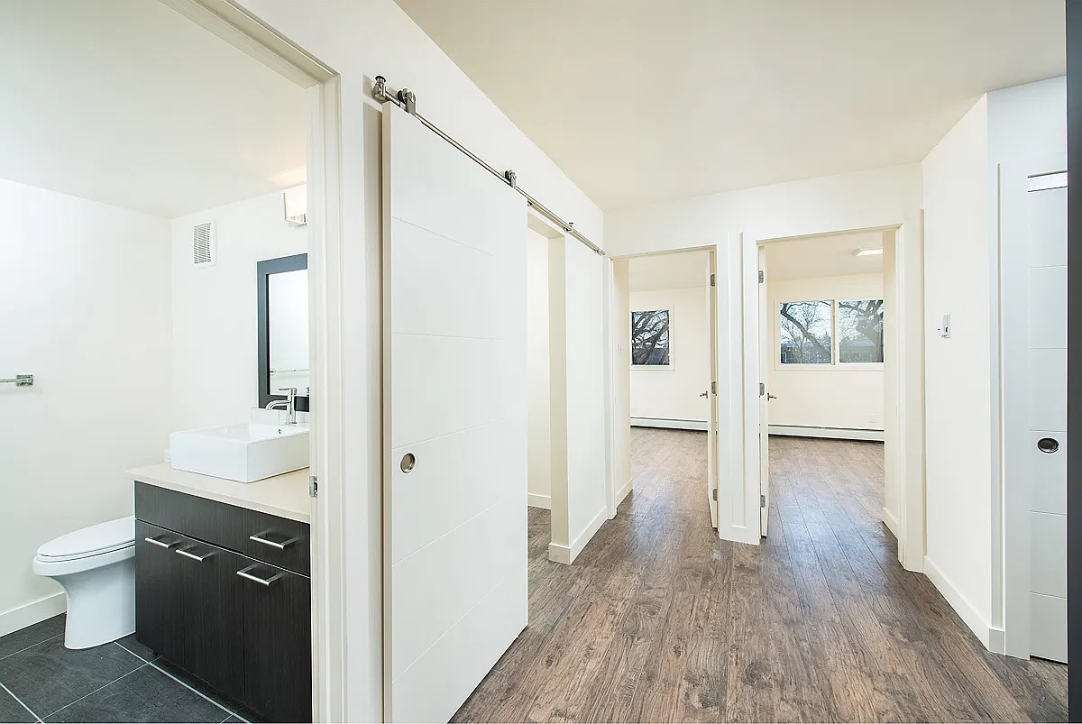 Winston Manor Apartments — Photo 4