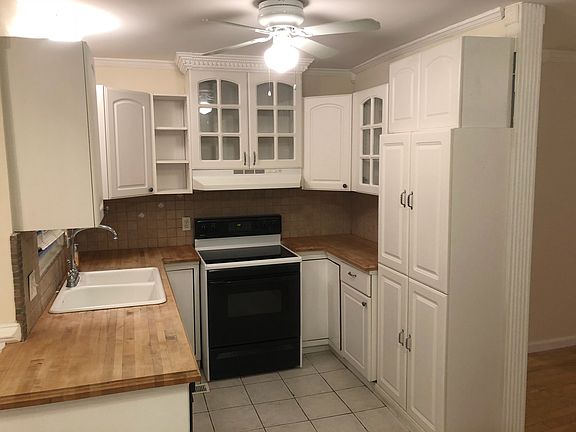 Lots of cabinet space