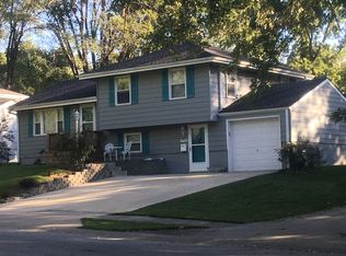 7723 NE 56th St, Kansas City, MO 64119