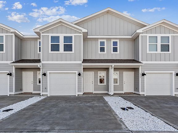 2nd image of 1778 Oak Dr #5717
