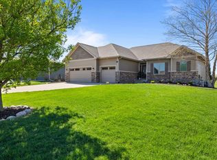 312 NE Mission Ct, Ankeny, IA 50021