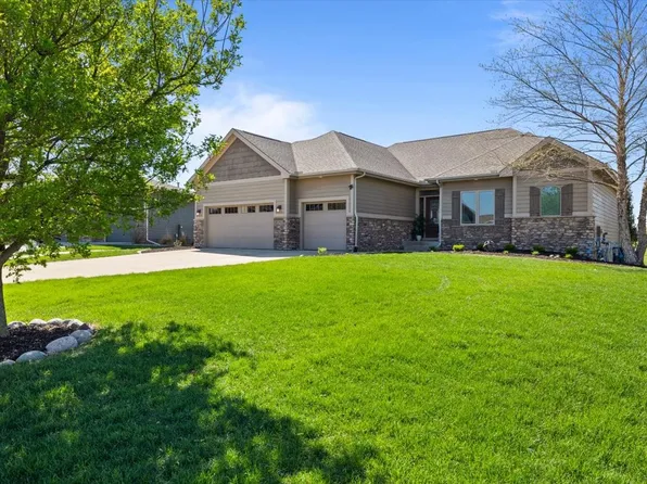 312 NE Mission Ct, Ankeny, IA 50021