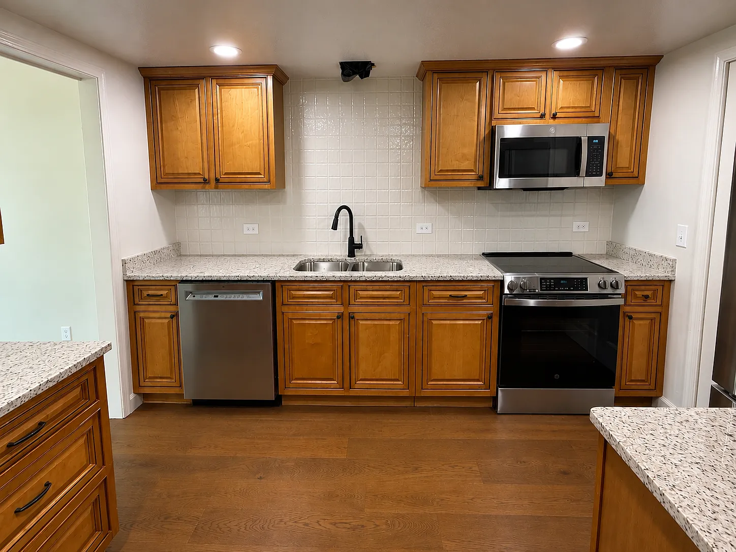3 bed, 1500 sqft, $2,200 — Photo 2