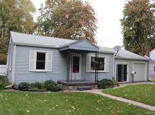 805 Cotter St, Essexville, MI