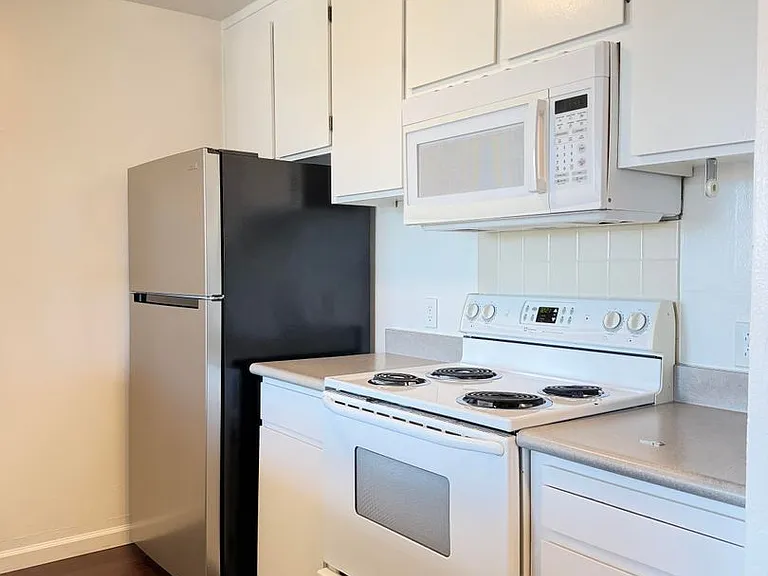 2101 Shoreline Dr #254 — Photo 6