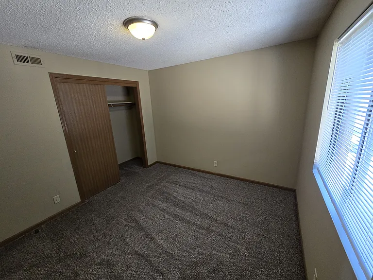 3641 Baldwin Ave — Photo 6
