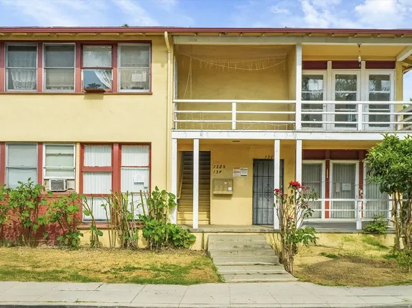 132 S Edgemont St, Los Angeles, CA 90004