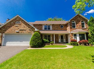 2211 Mercer Ct, Naperville, IL 60565