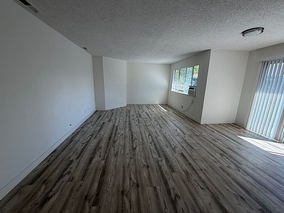 3rd image of 3075 Berrum Pl
