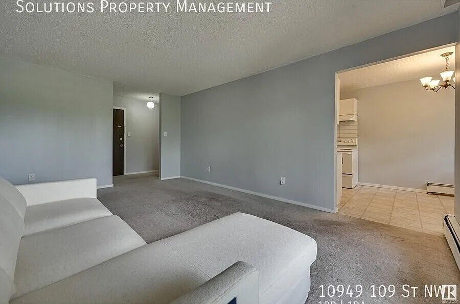 Bright and Spacious 1 Bedroom Unit — Photo 2
