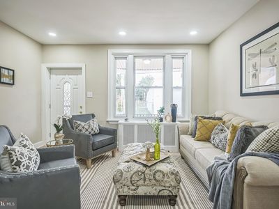 5640 N Lawrence St, Philadelphia, PA, 19120