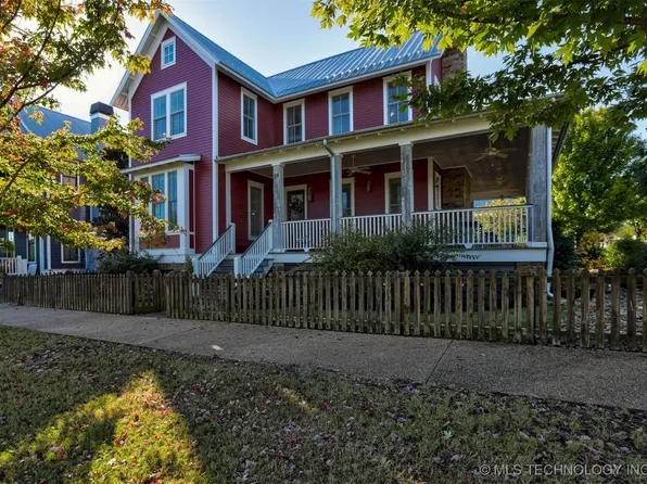 29 Boulevard Carlton Lndg, Eufaula, OK 74432