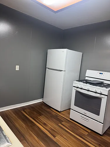 89 Dahlgren Ave #3 Photo 1