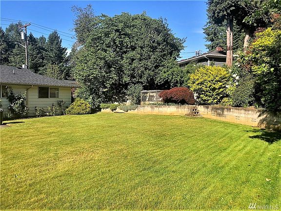3rd image of 9012 112th St SW
