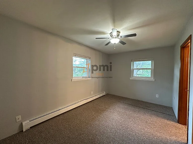 660 N Hobart Rd #5 — Photo 9