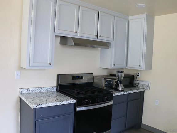 4th image of 7021 Madrone Ave