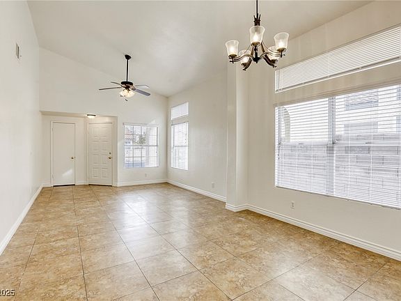4th image of 5055 Jacarilla Ln