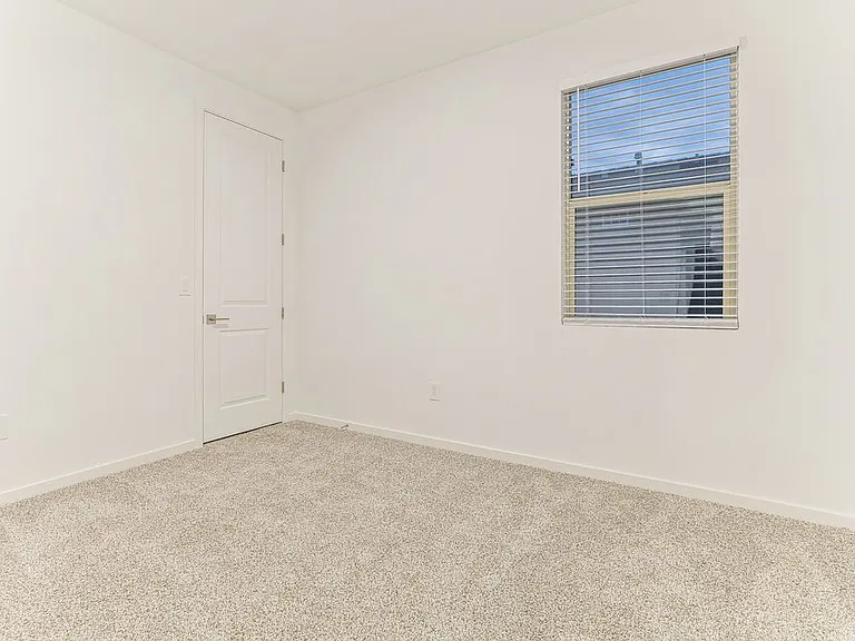 4576 W Hannah St — Photo 14