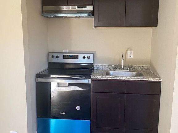 5th image of 132 W Crescent Ave #1