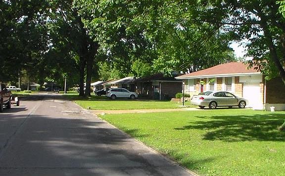 4th image of 9633 Durham Dr