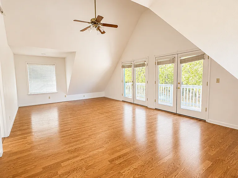 15085 McElroy Rd — Photo 18