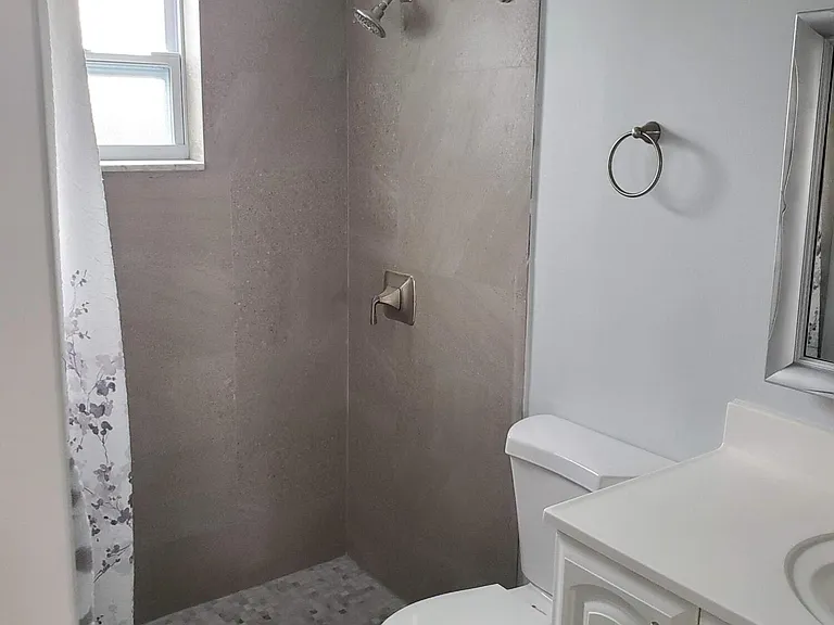 516 NW 53rd St — Photo 17