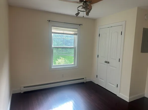 8 Emerald Pond, Falmouth, ME 04105