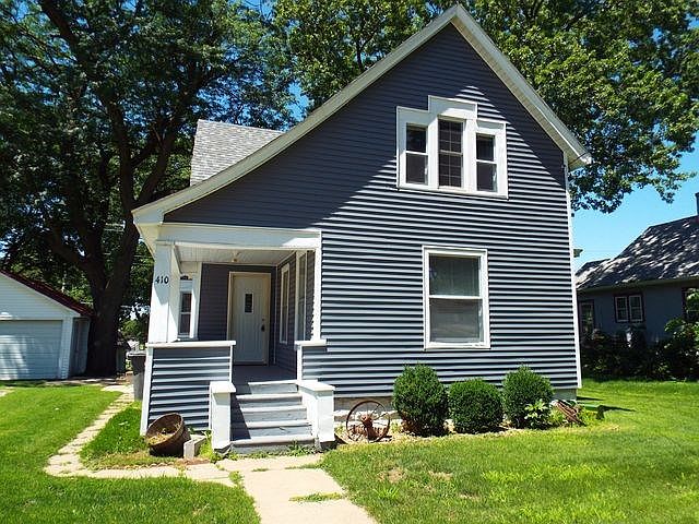 1st image of 410 3rd Ave NW