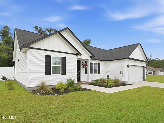 3rd image of 321 Cotton Hill Place