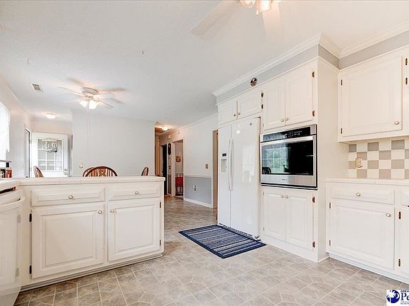 5th image of 415 Colony Rd