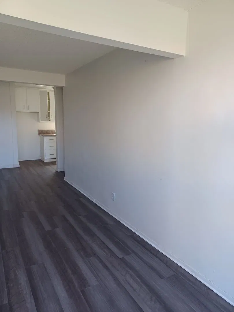 11418 S. New Hampshire Ave — Photo 1