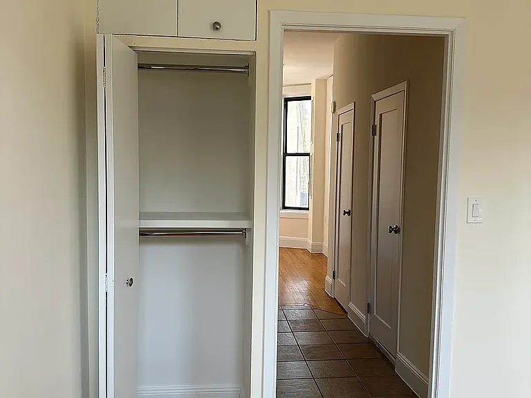21 Leroy St #18 — Photo 9
