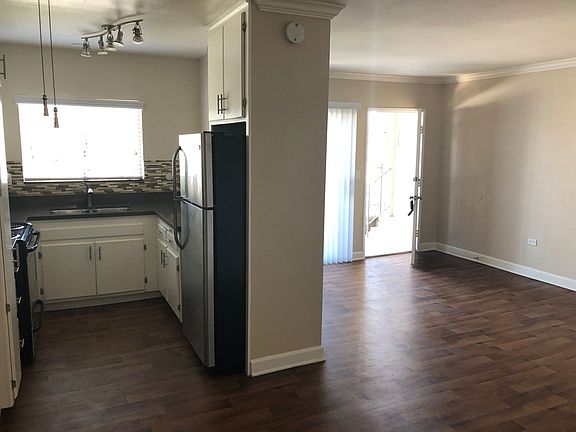 4th image of 5014 Narragansett Ave APT 8