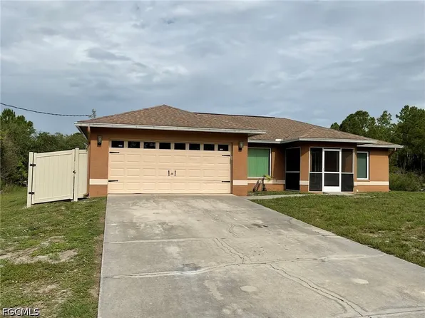 1703 Hibiscus Ave, Lehigh Acres, FL 33972