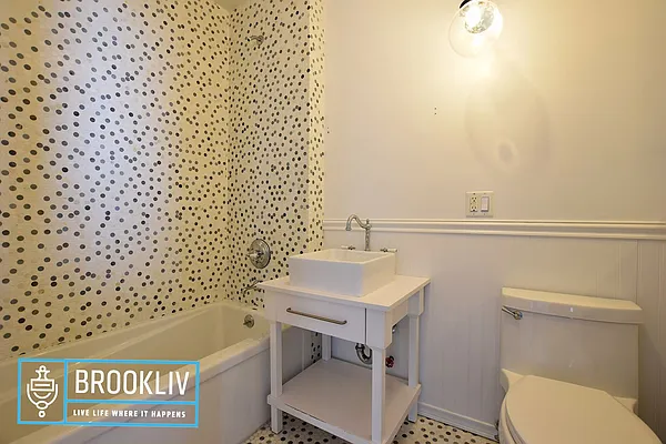 Rented by null | media 29