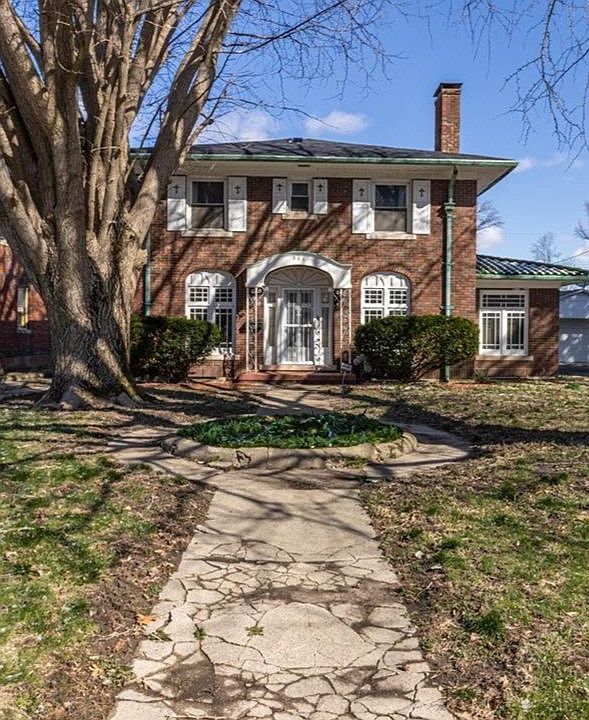 1st image of 966 E Cantrell St