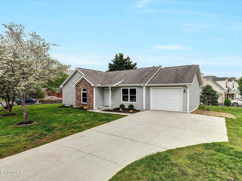 1st image of 7800 Branford Ct