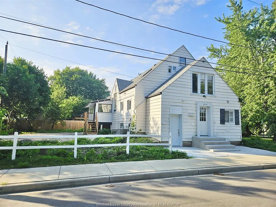 3216 Manchester Rd #2