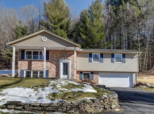 805 E New Lenox Rd, Pittsfield, MA 01201