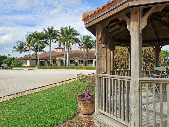 Gazebo & Riding arena