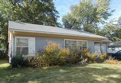 1st image of 303 S Ash St