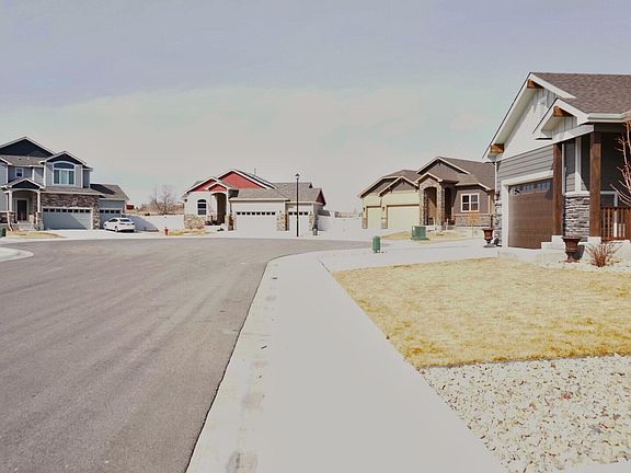 3rd image of 732 Vermilion Peak Court