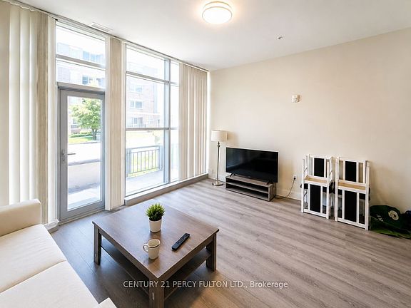 4th image of 257 Hemlock St #102